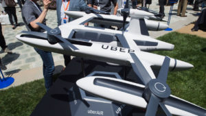 Lee más sobre el artículo Comida hasta la puerta de tu casa por medio de drones: UBER EATS