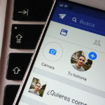 Facebook accede por “error” a la camara del celular mientras se navega en el