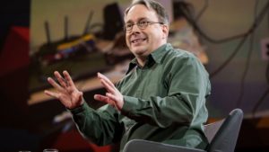 Lee más sobre el artículo «Compila más rápido»: Linus Torvalds deja Intel y elige un AMD Ryzen Threadripper de 32 núcleos en su PC personal