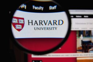 Lee más sobre el artículo La universidad de Harvard está ofreciendo cursos de programación completamente GRATIS