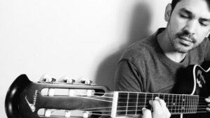 Lee más sobre el artículo Cupón Udemy en español: Curso de Guitarra para Zurdos – Nivel Básico con 100% de descuento por tiempo LIMITADO