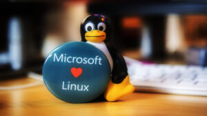 Lee más sobre el artículo Microsoft ofrece un curso GRATIS para aprender Linux