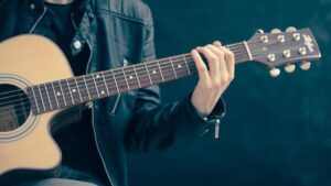 Lee más sobre el artículo Cupón Udemy en español: Curso de Guitarra Rock y Blues de Cero a Héroe 2022 con 100% de descuento por tiempo LIMITADO
