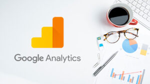 Lee más sobre el artículo Aprende a analizar el rendimiento de tu sitio web con Google Analytics – Curso gratuito con 4.4 estrellas