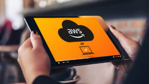 Lee más sobre el artículo En sólo 2 horas puedes aprender lo esencial de AWS con este curso gratis y con certificación