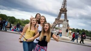 Lee más sobre el artículo ¿Listo para una aventura en Francia? Prepárate con este curso gratis de francés diseñado para viajeros