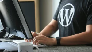 Lee más sobre el artículo Domina la creación de sitios web con el curso gratuito de WordPress básico para principiantes