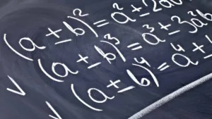 Lee más sobre el artículo ¿Quieres aprender Álgebra desde cero? La UNAM tiene el curso online perfecto para ti